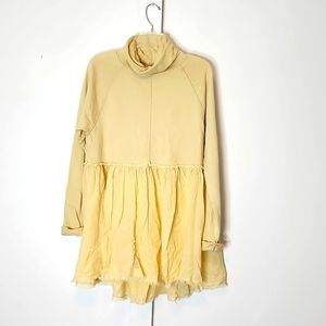 Free People sweater size medium